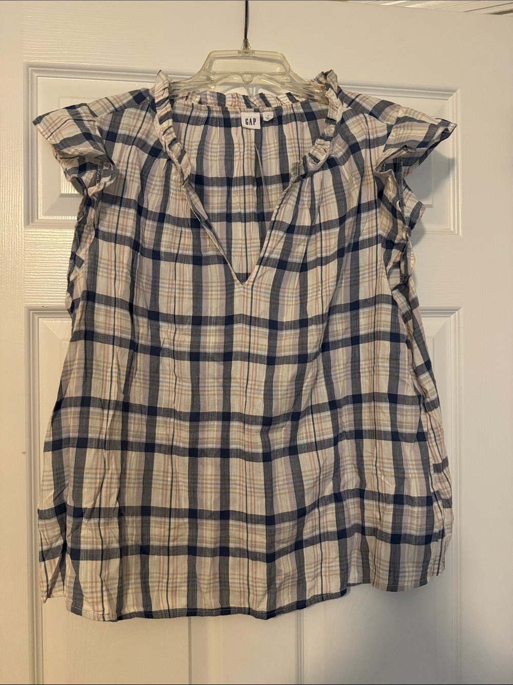 NWT GAP Plaid Ruffle-Sleeve V-Neck Top in Navy Pink Cream L